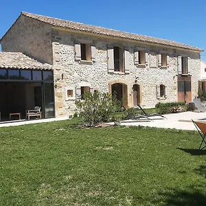 Mas Le Jas Bed & Breakfast
